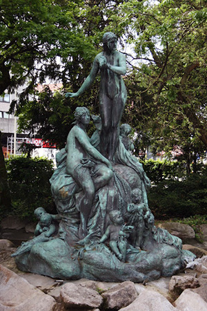 Nymphenbrunnen in Karlsruhe.
